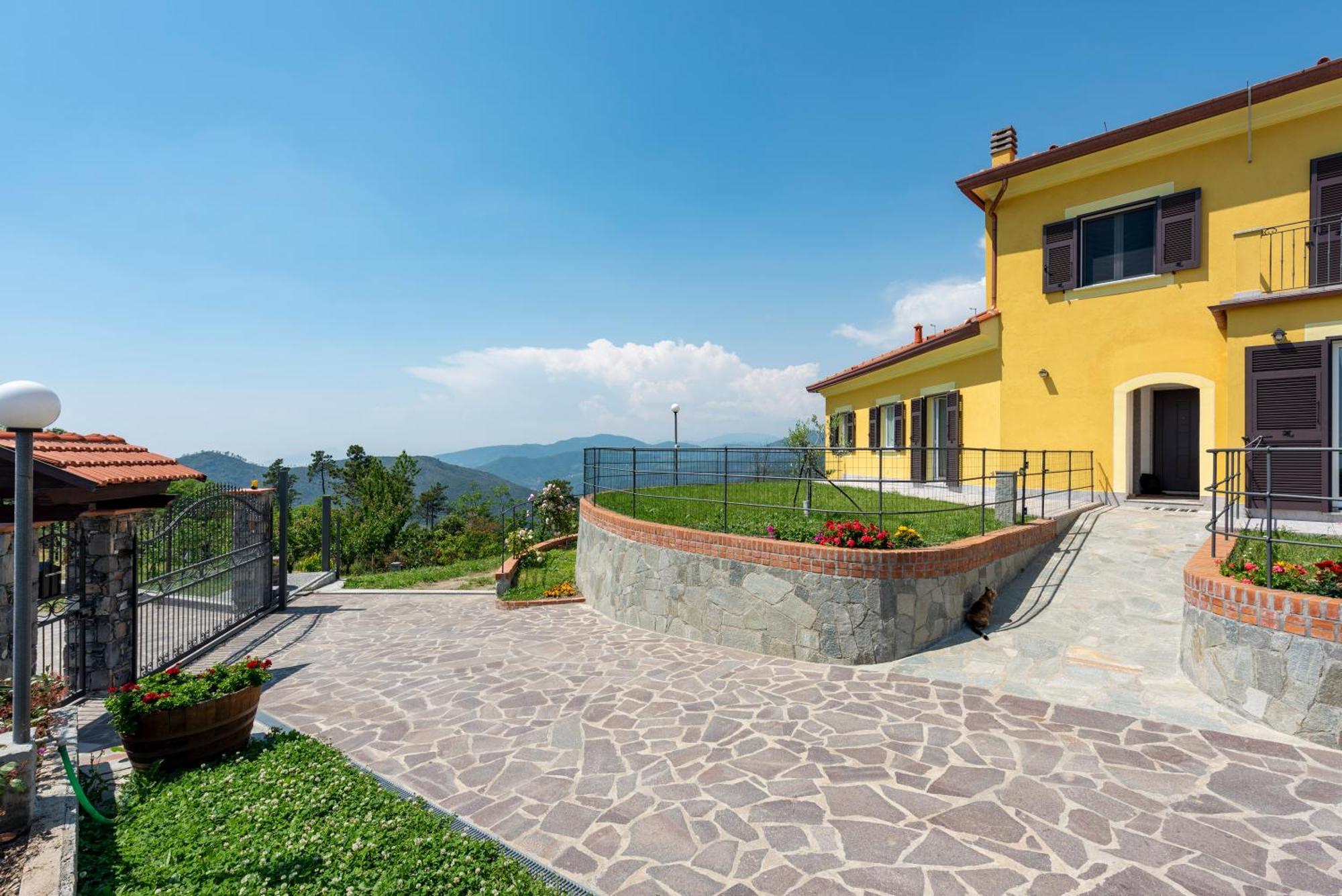 Joivy Villa Guanna - Charming Flat With Garden Bracco Экстерьер фото