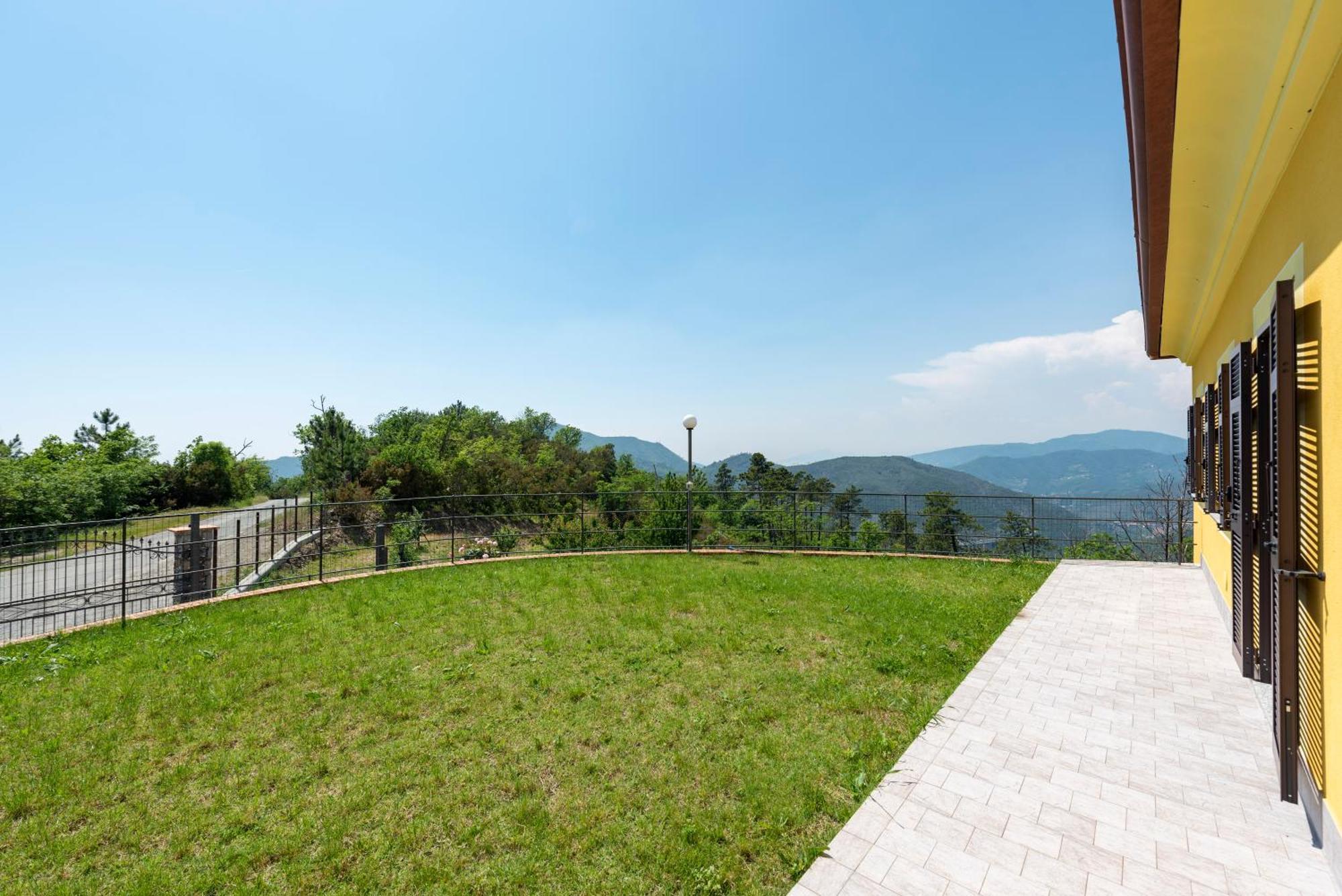 Joivy Villa Guanna - Charming Flat With Garden Bracco Экстерьер фото