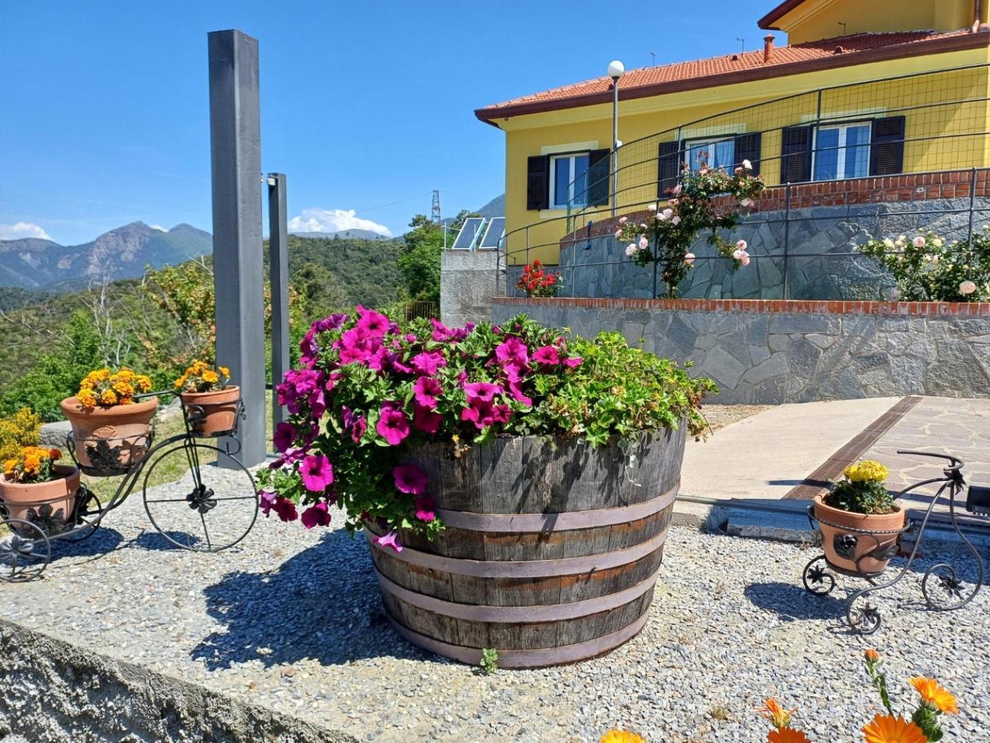 Joivy Villa Guanna - Charming Flat With Garden Bracco Экстерьер фото